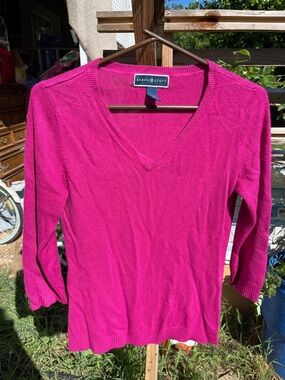 Karen Scott Fuchsia V-Neck Lightweight Sweater